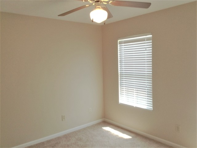 Building Photo - 6297 Satin Wood Dr