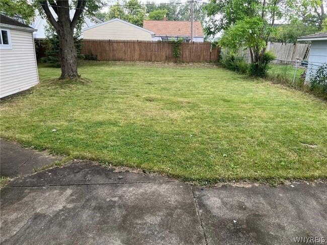 Building Photo - 60 Meadow Lea Dr