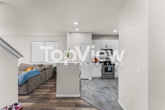 Building Photo - 2259 Falkirk Dr