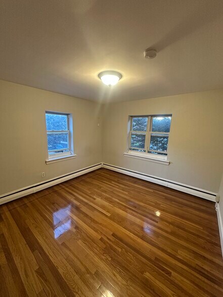 Building Photo - 69 Chiswick Rd