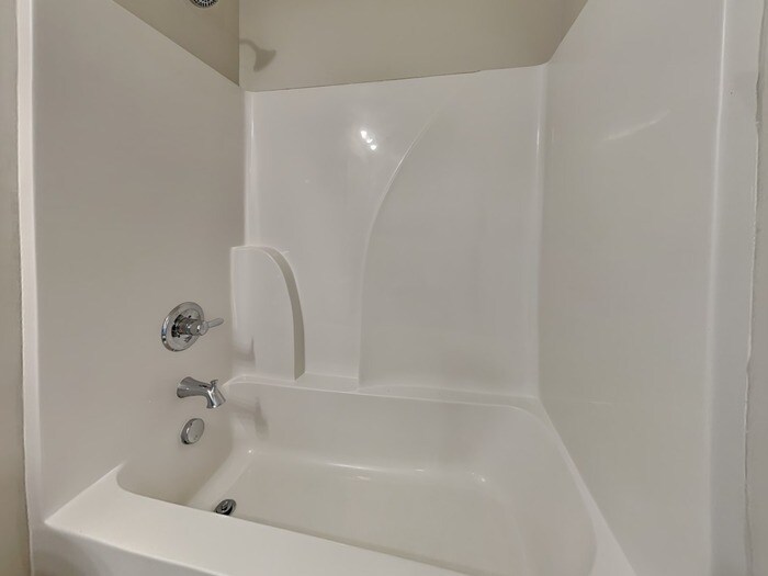 Building Photo - 428 Hawkeye Ct