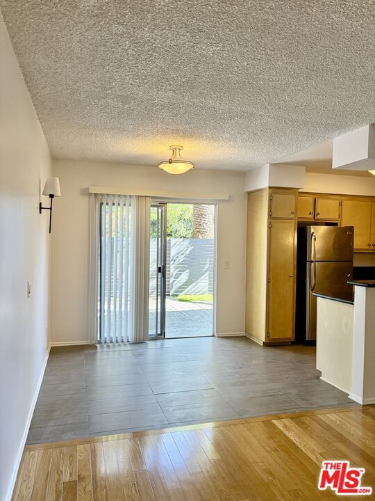 Building Photo - 2425 Ocean Ave