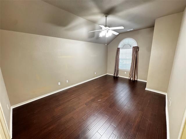 Building Photo - 4600 Palm Valley Dr