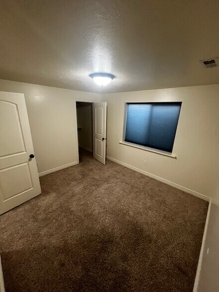 Bedroom 1 - 739 S Rice Rd