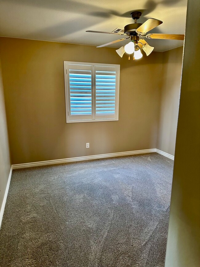 Building Photo - 1223 N 2190 W