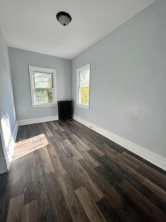 Building Photo - 236 Danforth Ave