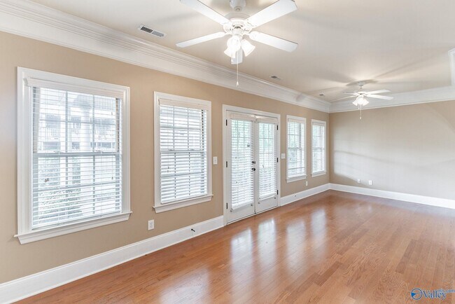 Building Photo - 105 Blanca Dr