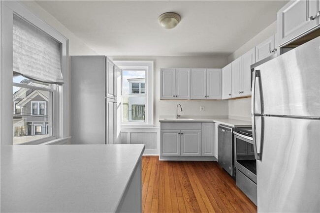 Building Photo - 24 Atlantic St