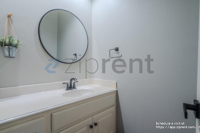 Building Photo - 12503 Pierwood Ct