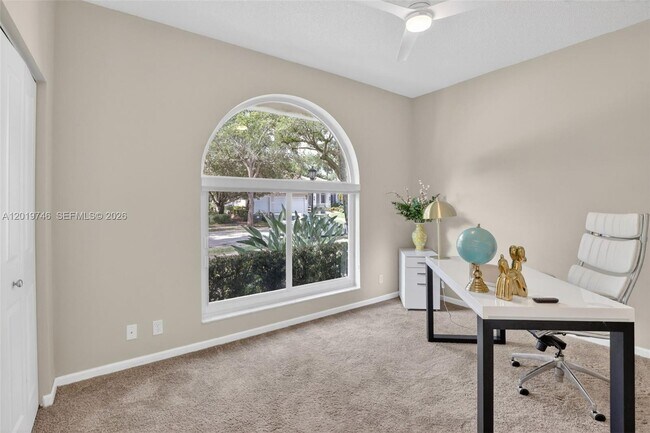 Building Photo - 2922 Medinah