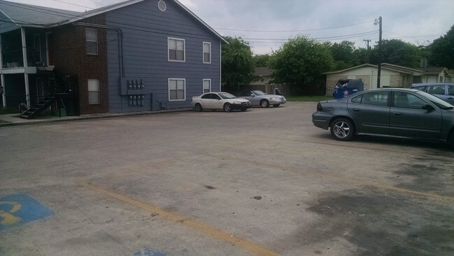 Building Photo - Bremen Avenue Apartments