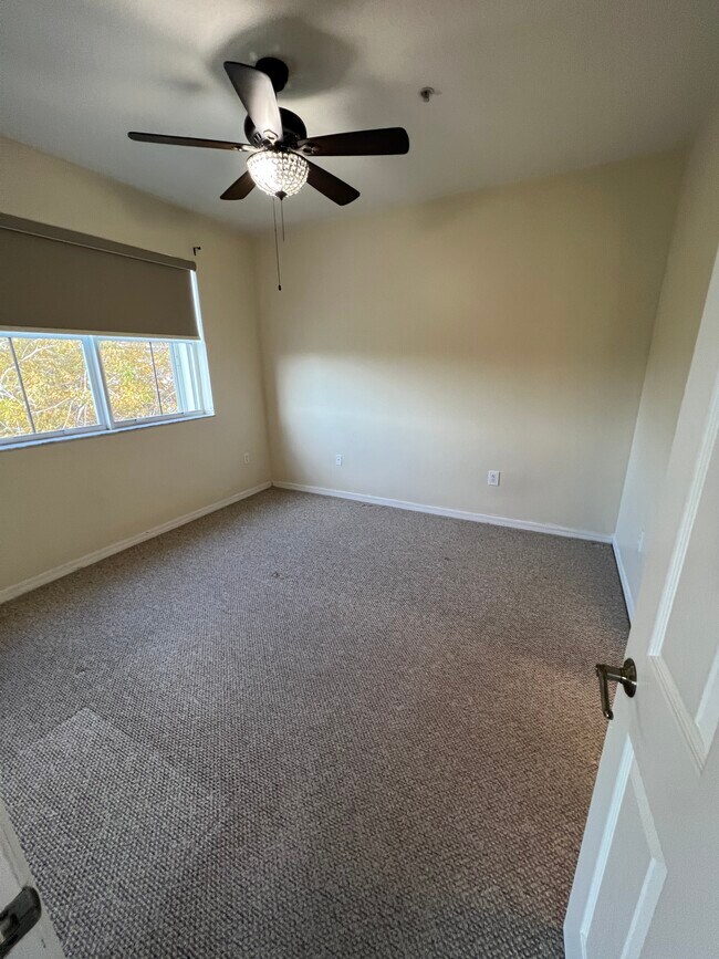 Large bedrooms - 6360 NW 114th Ave