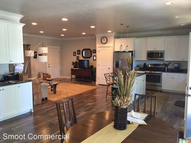 Building Photo - 464 W 3100 S