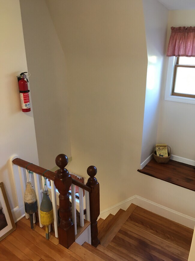 Building Photo - 299 High Street