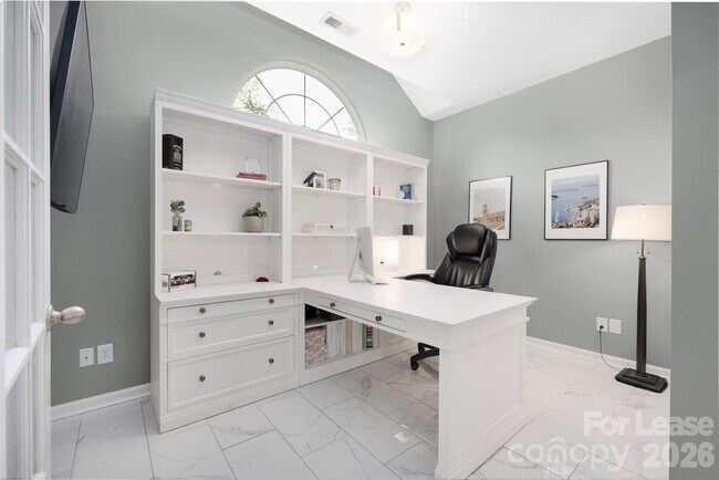 Building Photo - 150 State Park Rd