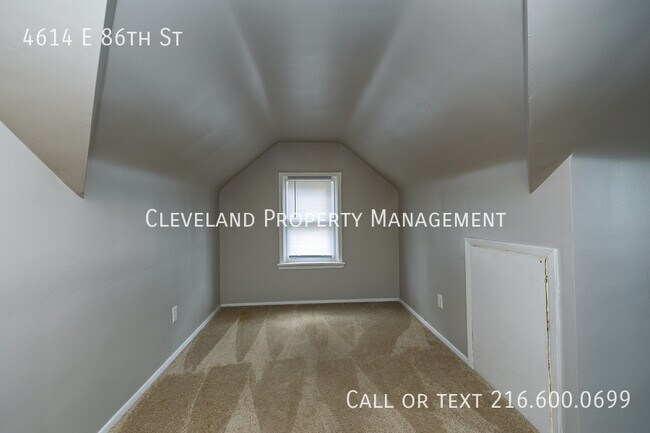 Building Photo - 4614 E 86th St
