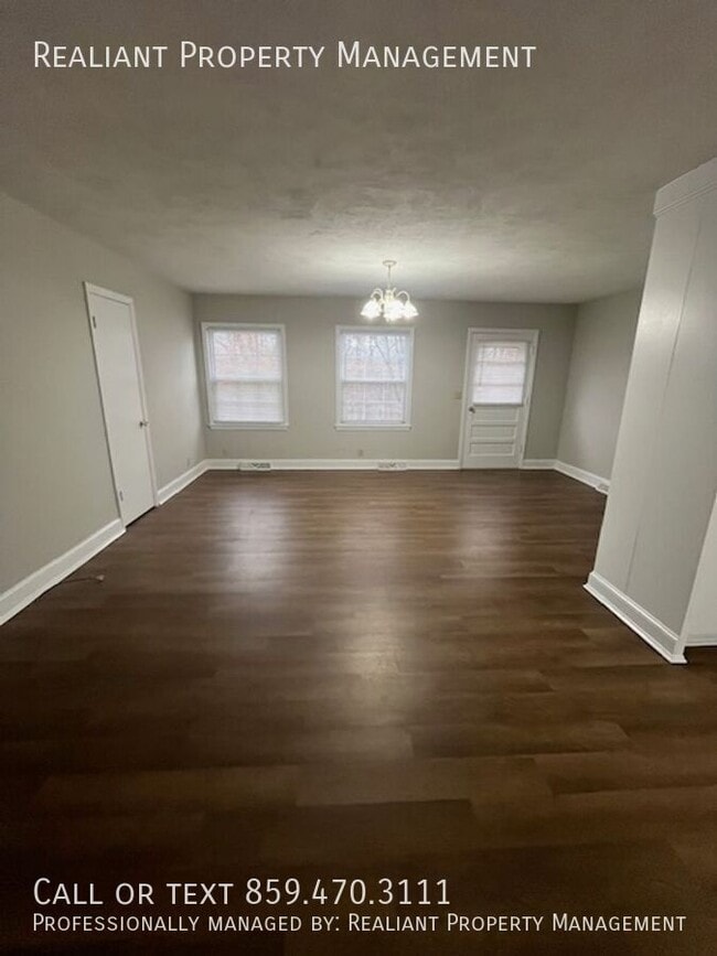 Building Photo - 508 W Main St