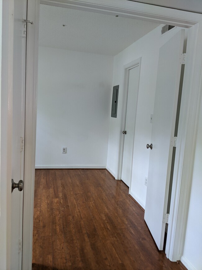 Building Photo - 15764 Easthaven Ct