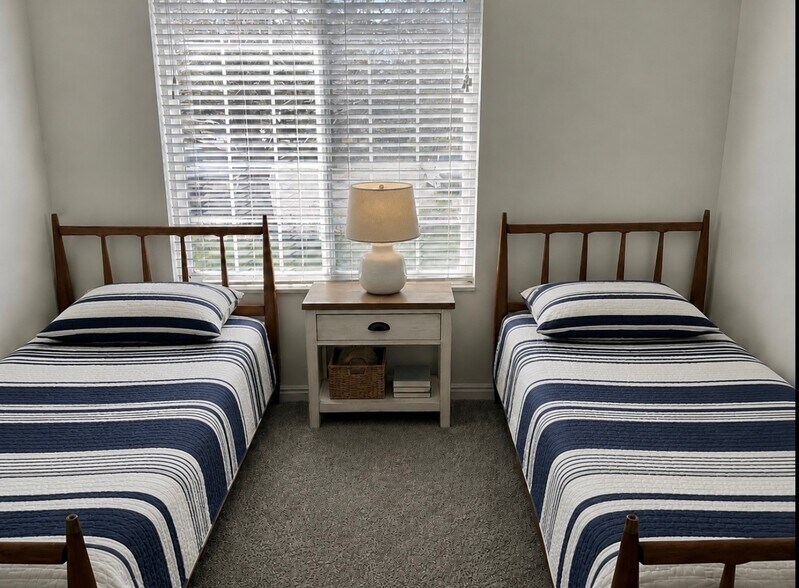 Bedroom - 926 E. Bates Canyon Rd