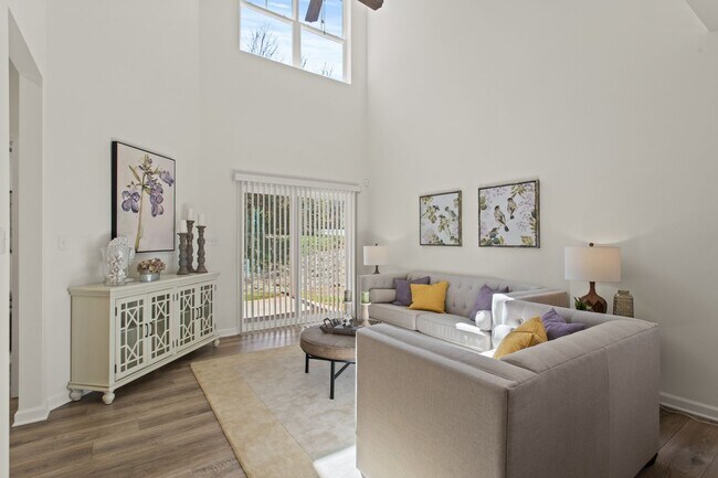 Building Photo - FREE RENT - First Full Month! Available NO...