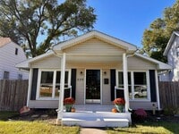 Building Photo - 229 S Dearborn Ave