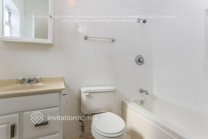 Building Photo - 9394 NW 19th Pl