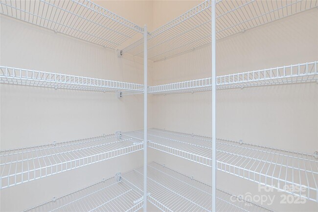 Building Photo - 23018 Clarabelle Dr