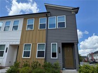 Building Photo - 1645 Aeslin Dr NW