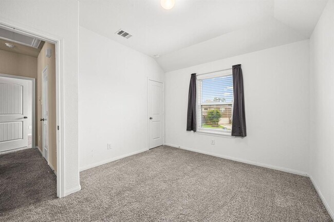 Building Photo - 7538 Merrylands Dr