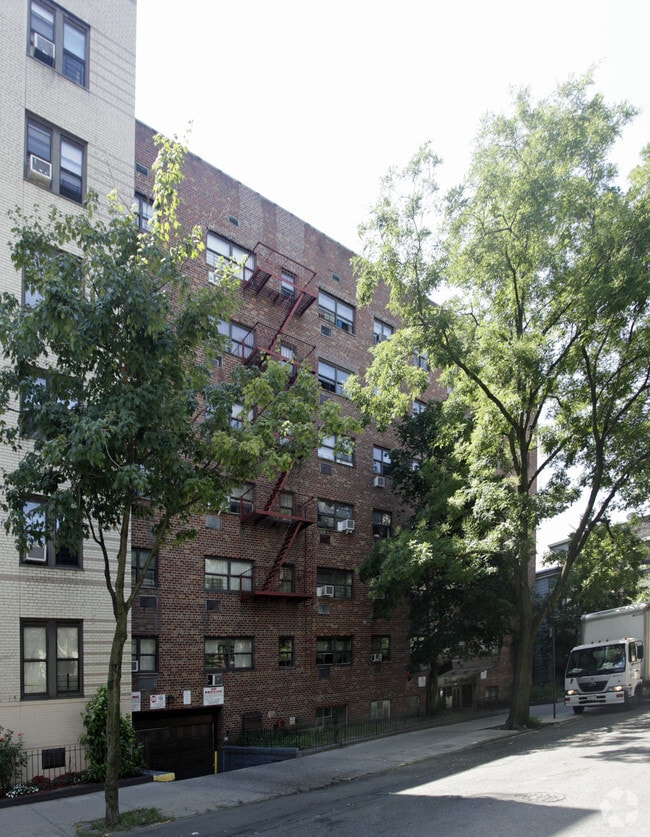 Building Photo - Botanical Arms