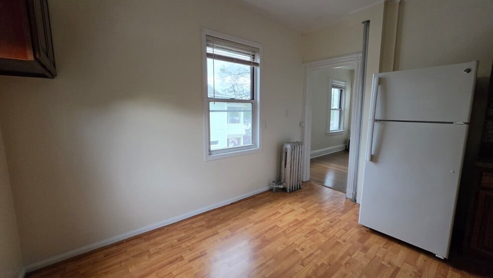 Building Photo - 407 N MacQuesten Pkwy