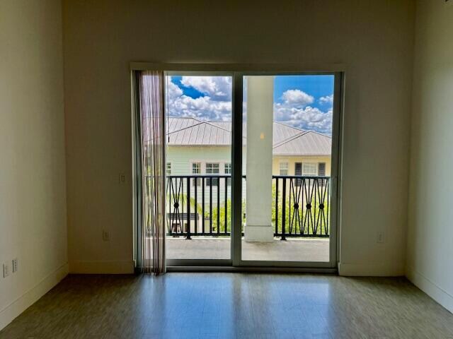 Building Photo - 225 S Latitude Cir