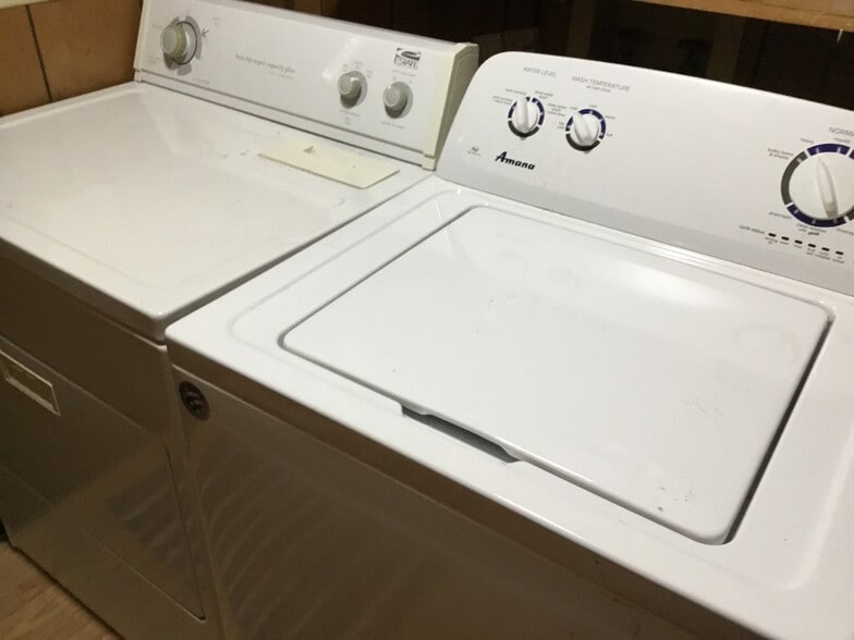 Building Photo - 5766 Sliker Hill Rd