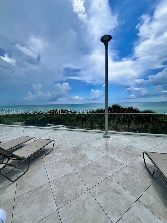 Building Photo - 7135 Collins Ave