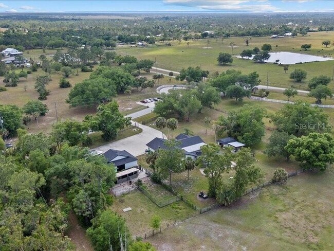 Building Photo - 15650 Prairie Creek Blvd