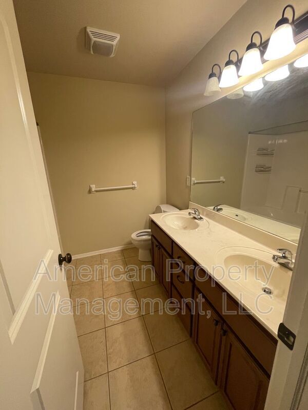 Building Photo - 4918 S 186th E Ave