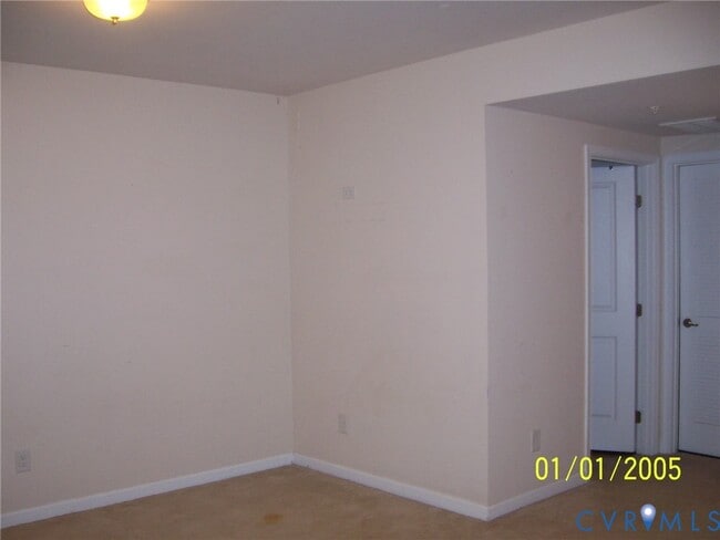 Building Photo - 1805 Liesfeld Parkway