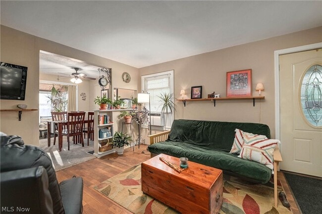 Building Photo - 1501 E 248th St