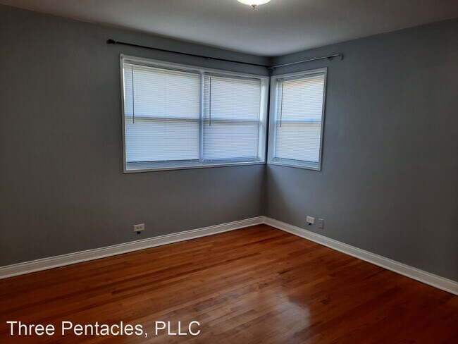 Building Photo - 3 br, 1.5 bath House - 7545 W Belden Ave #6