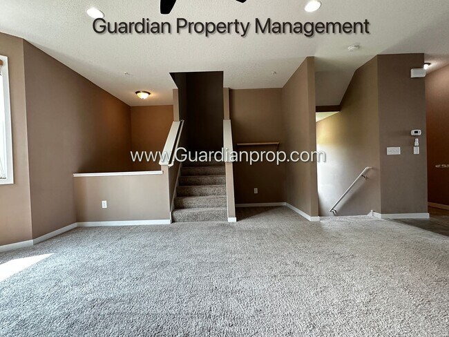 Building Photo - 11920 Emery Village Dr N