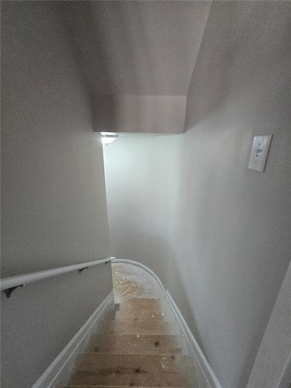 Building Photo - 3845 Dalwood Dr