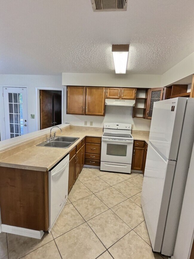 Building Photo - 9216 Pointe Aux Chenes Rd
