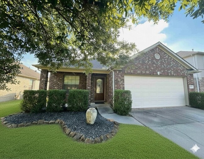 Primary Photo - 2737 Sandberry Dr