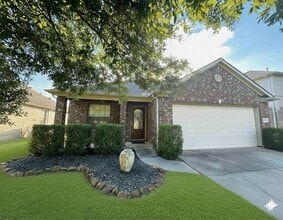 Building Photo - 2737 Sandberry Dr