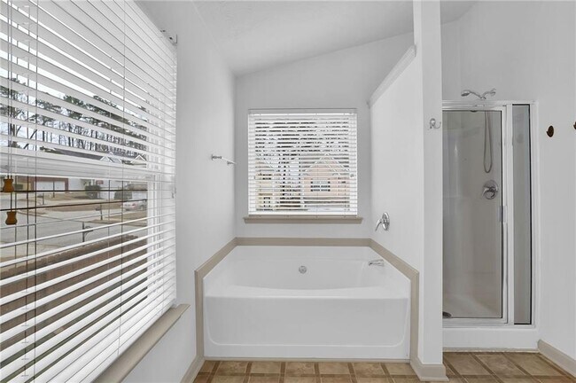 Building Photo - 857 Crested Hawk Trail