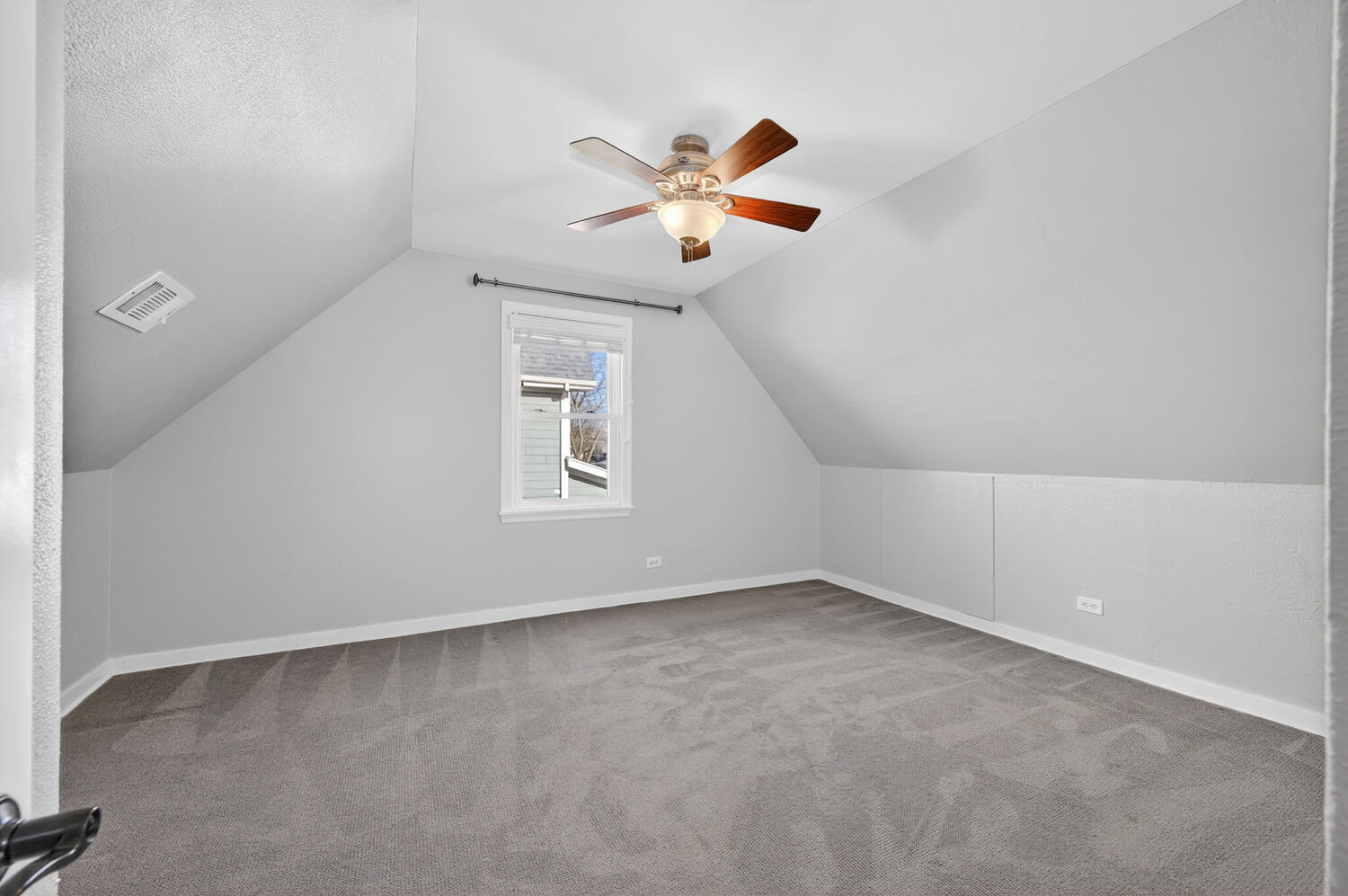 Building Photo - 4524 Washington St