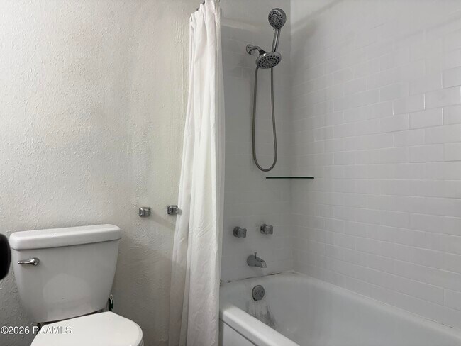 Building Photo - 205 Brookwood Cir