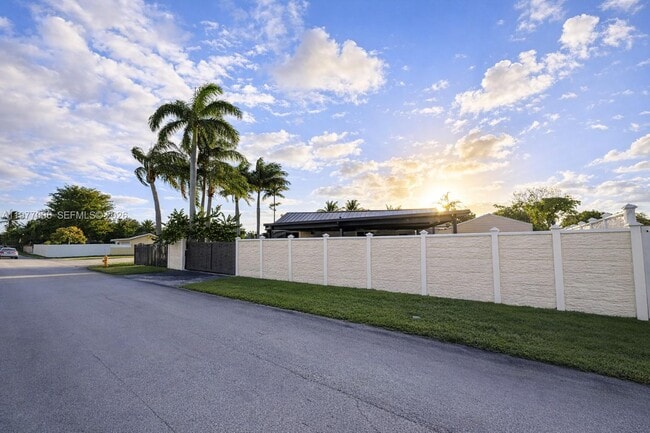 Building Photo - 12901 SW 191st St