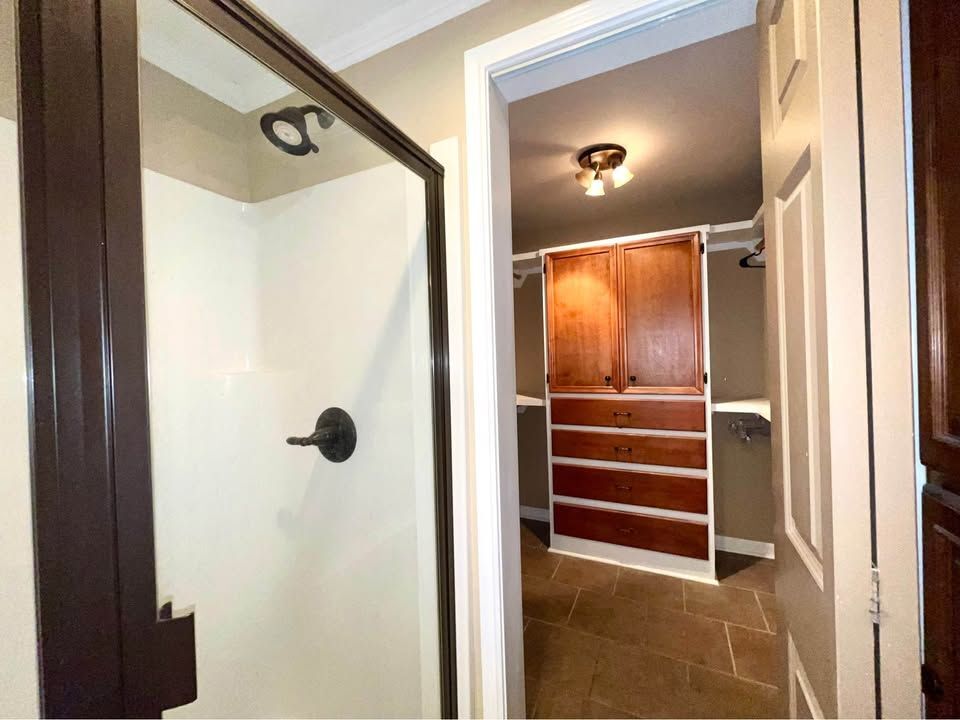 Building Photo - 1106 Ridge Rd