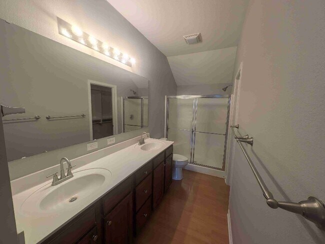 Building Photo - 15554 Smithfield Dr